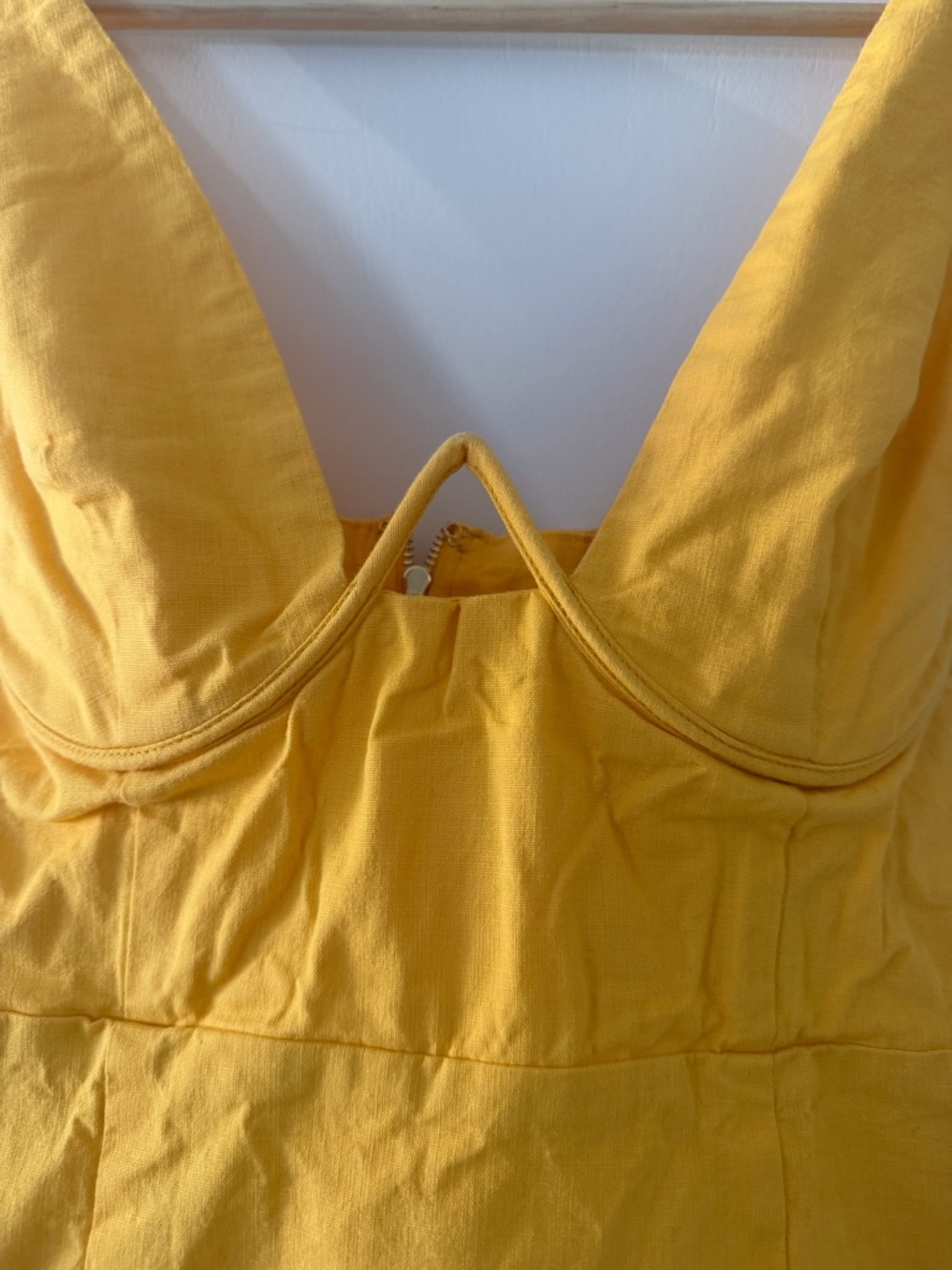 Runaway • Roxy Mini Yellow Dress - Picture 3 of 8
